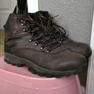 Men's Size 10 winter boots